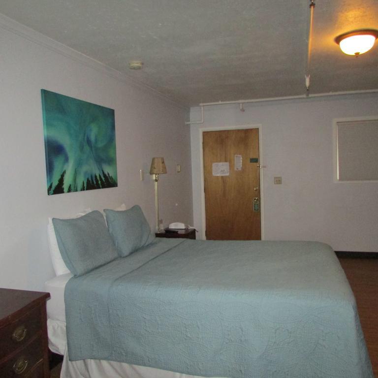 אנקורג' Creekwood Inn מראה חיצוני תמונה