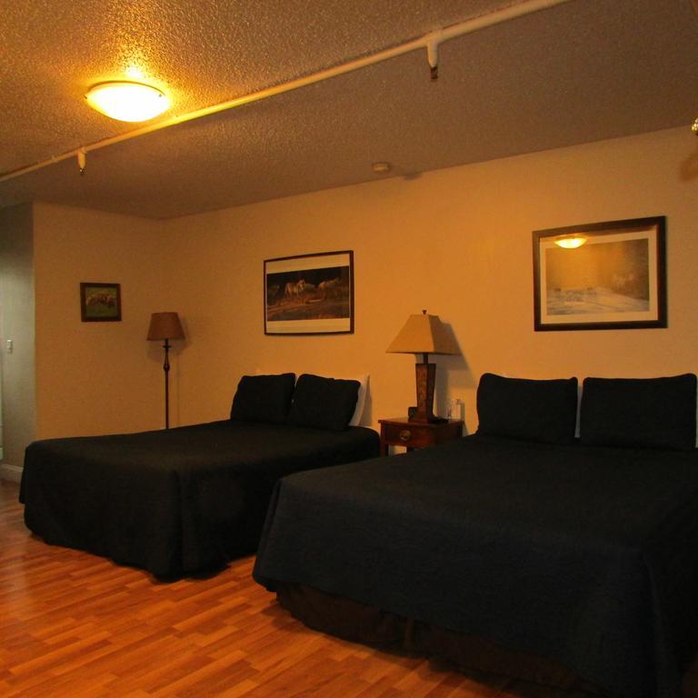 אנקורג' Creekwood Inn מראה חיצוני תמונה