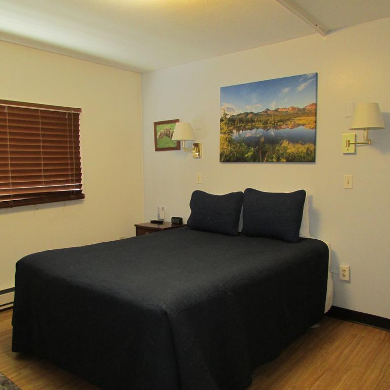 אנקורג' Creekwood Inn מראה חיצוני תמונה